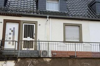 Haus kaufen in 66839 Schmelz, Reihenmittelhaus mit zusätzlichem Gartengrundstück in Schmelz / Michelbach