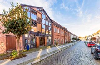 Haus kaufen in 19258 Boizenburg, Repräsentatives historisches Geschäftshaus in 1A-Lage - voll saniert