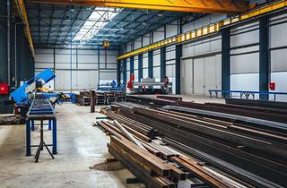 Gewerbeimmobilie mieten in 73037 Göppingen, Sofort verfügbare Hallenfläche mit Krananlagen