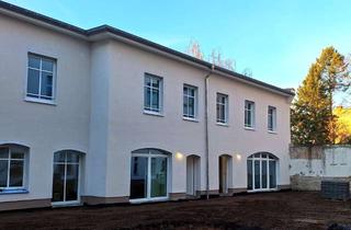 Wohnung mieten in Pichelsdorfer Str. 121, 13595 Spandau, Einziehen und wohlfühlen: Maisonettewohnung in ausgebauter Remise!