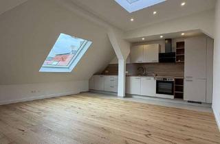 Wohnung mieten in Ebersstraße 58, 10827 Schöneberg, Neubau im Altbau - Lichtdurchflutete Dachgeschosswohnung in Berlin-Schöneberg