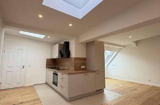 Wohnung mieten in Ebersstraße 58, 10827 Schöneberg, Neubau im Altbau - Lichtdurchflutete Dachgeschosswohnung in Berlin-Schöneberg