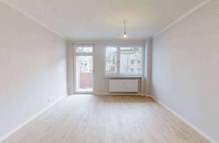 Wohnung mieten in Gardeschützenweg 48, 12203 Lichterfelde, Vollständig renovierte 2-Zimmer-Wohnung mit BALKON, saniertem Bad und moderner EBK