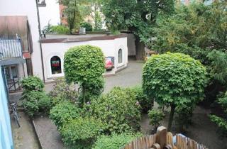 Wohnung mieten in Eppendorfer Landstraße 65, 20249 Eppendorf, WG-Zimmer mit Balkon, ruhige Seite, ab sofort in einer schönen Altbauwohnung in Eppendorf