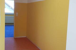 Wohnung mieten in 72175 Dornhan, Gepflegte 2,5-Zimmer-Dachgeschosswohnung mit Einbauküche in Dornhan