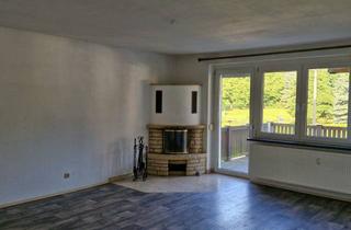 Wohnung mieten in Am Fuchsberg 22, 01844 Neustadt, Ansprechende und gepflegte 4-Raum-Wohnung mit Balkon in Neustadt in Sachsen, Am Fuchsberg 22