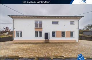 Haus kaufen in 66901 Schönenberg-Kübelberg, IK | Schönenberg: Modernes Zweifamilienhaus mit großzügigem Raumgefühl & 2 Einheiten
