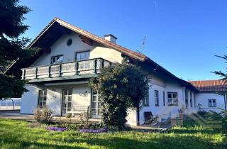 Einfamilienhaus kaufen in 84419 Obertaufkirchen, Charmantes Einfamilienhaus mit Einliegerwohnung, Pool und Werkstatt in Obertaufkirchen-Oberornau
