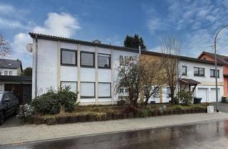 Haus kaufen in 66629 Freisen, Zweifamilienhaus mit Möglichkeiten - Oberkirchen