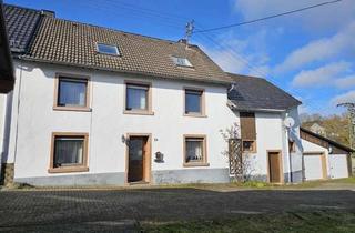 Bauernhaus kaufen in 54597 Duppach, Ehemaliges Bauernhaus mit angrenzender Weide- und Baufläche in ruhiger, ländlicher Lage