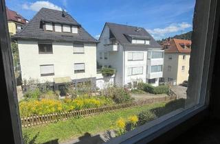 Wohnung kaufen in 70199 Stuttgart, Vier-Zimmer-Wohnung mit Potential, zentral und im grünen gelegen