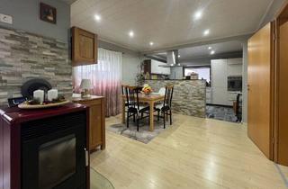 Wohnung kaufen in 76698 Ubstadt-Weiher, Moderne 3-Zimmer-Wohnung mit Balkon in gepflegtem 3-Familien-Haus