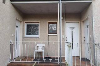 Wohnung kaufen in 14167 Berlin, Berlin - Ruhige 2-Zimmer-ETW mit Südterrasse + eigenem Garten + Garagenstellplatz - bezugsfrei!