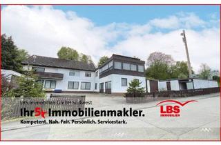 Haus kaufen in 72477 Schwenningen, Schwenningen - Wohnhaus mit Lager, PV + 4 Garagen auf 3.000 m² Grundstück