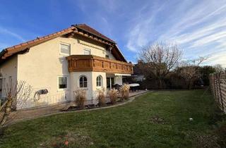 Haus kaufen in 79395 Neuenburg, Neuenburg - 3- Parteienhaus mit Erkern, idealen Grundrissen & Garten in Steinenstadt