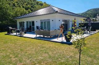 Haus kaufen in 53505 Altenahr, Altenahr - Bungalow 120qm mit Doppelgarage auf großzügigem Grundstück 716qm