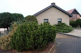 Haus kaufen in 01689 Weinböhla, Weinböhla - Bungalow mit Charme und Potenzial