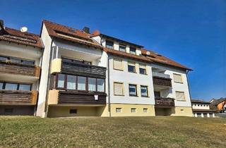 Wohnung kaufen in 96106 Ebern, Schöner Ausblick inklusive - 5 Zi-Dachwohnung (ca. 110 m²) mit Balkon, Keller u. Garagenstellplatz