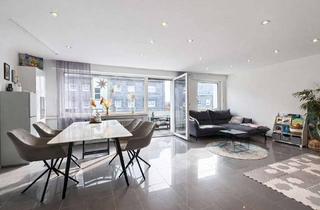 Wohnung kaufen in 42859 Remscheid, Gepflegte 4-Zimmerwohnung in Remscheid-Süd! Mit Einbauküche, Balkon und Stellplatz!