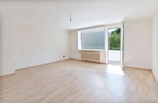 Wohnung kaufen in 14167 Zehlendorf, Licht, Raum & Loggia – 3-Zimmer-Wohnung mit grünem Ausblick