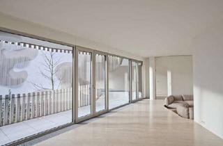 Wohnung kaufen in Johannisstrasse, 10117 Mitte, Ruhige 4-Zimmer Familien-Whg mit Süd-Terrasse Kamin Aufzug u. TG