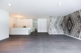 Wohnung kaufen in 60329 Gallus, Hochwertige Neubauwohnung mit Einbauküche, Aufzug, Balkon und Stellplatz