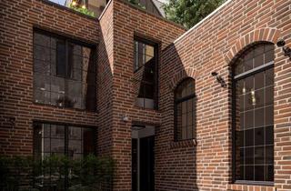 Loft kaufen in Neusser Straße 325, 50733 Nippes, NIPPESSO! Stilvolles Industrial-Loft mit großzügiger Terrasse in ruhiger Hoflage