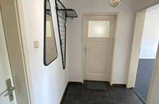 Wohnung mieten in 68199 Neckarau, Lichtdurchflutete zwei Zimmer Küche Bad Wohung in Mannheim Almenhof