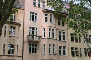 Wohnung mieten in 40223 Bilk, Renovierte Dachgeschosswohnung mit Einbauküche in Düsseldorf Bilk