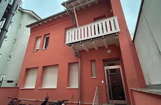 Wohnung mieten in Bismarckstraße 40, 75179 Nordstadt, Gepflegte 2-Zimmer-Wohnung im 1. OG mit Balkon in Pforzheim Nordstadt