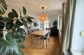 Wohnung mieten in In Der Schmucken, 83022 Ost, Stilvolle, zentrale 2,5-Zimmer-Wohnung mit Balkon und EBK in Rosenheim