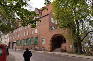 Wohnung mieten in 24937 Altstadt, Helle Altbauwohnung in zentraler Lage