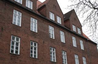 Wohnung mieten in An Der Schanze 45, 24159 Friedrichsort, Attraktive Maisonettewohnung im Dachgeschoss – lichtdurchflutet und ab sofort verfügbar!