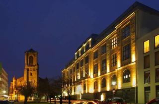 Wohnung mieten in Marienkirchplatz, 41460 Neuss, Exclusive 4-Zimmer Wohnung im historischen Rheinlandshaus!