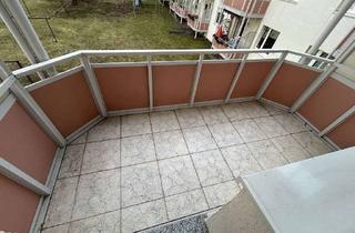 Wohnung mieten in Am Fort 11, 39122 Fermersleben, Geräumige 2-Zimmer-Wohnung mit Balkon!