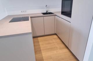 Wohnung mieten in Viersener Str. 147, 41063 Mönchengladbach, Exklusive 2-Zimmer-Wohnung mit großzügiger Terrasse, Design-Bad & Einbauküche – 77 m² in Toplage