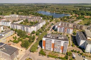 Wohnung mieten in Traberallee 10, 17034 Reitbahnviertel, Oben Wohnen für wenig Geld!