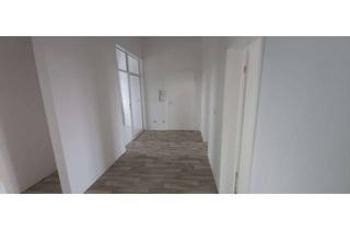 Wohnung mieten in Gertrud-Gaedt-Straße, 18246 Bützow, Sehr helle 4-Zimmer-Wohnung in Bützow, 90m², EBK, Balkon, Carport, Keller