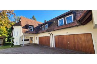 Wohnung mieten in Enggleis 12, 91058 Tennenlohe, KEINE Maklergebühr - Großzügige 4-Zimmer-Wohnung mit Einbauküche und Süd-Dachterrasse am Wald