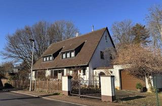 Einfamilienhaus kaufen in 51427 Bergisch Gladbach, Refrath, gefragtes, freistehendes 60-iger Jahre Einfamilienhaus auf Traumgrundstück