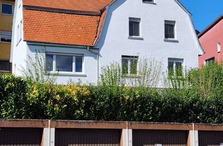 Mehrfamilienhaus kaufen in 61137 Schöneck, Vollvermietetes Mehrfamilienhaus mit 4 Einheiten & 8 Garagen in Schöneck-Kilianstädten