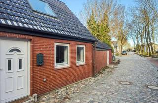 Haus mieten in 23769 Fehmarn, Zentral & Ruhig: Renovierte Doppelhaushälfte in Burg – Ideal für Singles und Paare