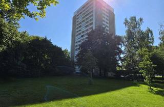 Wohnung kaufen in Elektrastraße 17, 81927 Bogenhausen, „Kleiner ungeschliffener Diamant“ im Grünen Herzen von München