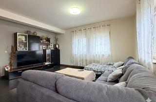 Wohnung kaufen in 74366 Kirchheim, 4-Zimmer-Wohnung mit Potenzial in Bahnhofsnähe von Kirchheim am Neckar
