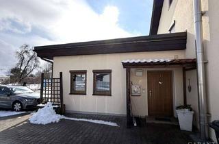 Wohnung kaufen in 83109 Großkarolinenfeld, Erdgeschosswohnung mit Garten und Bungalow-Charakter in Großkarolinenfeld