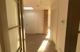 Wohnung mieten in Burgstraße, 06116 Halle, Charmante 3-Raum-Dachgeschosswohnung in Halle