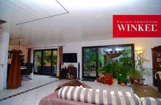 Wohnung mieten in 53859 Niederkassel, Edle 2-Zimmerwohnung in idyllischer Randlage Niederkassels m. Terrasse u. Garten -Rheinnähe-