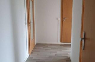 Wohnung mieten in Am Sportpark 18, 08371 Glauchau, Große 4-Raum-Wohnung Am Sportpark 18 mit Balkon und Wannenabd ab 05/2026 verfügbar!