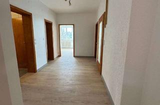 Wohnung mieten in 92726 Waidhaus, Ruhige helle 3-Zimmer-Wohnung mit Balkon – Garagen vorhanden!
