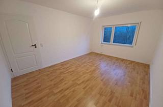 Wohnung mieten in Salzkärrner Weg 12, 63619 Bad Orb, Helle 2-Zimmer Wohnung mit Balkon und Garage in Bad Orb